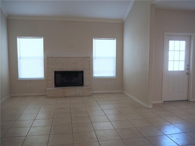 Building Photo - 13846 Longboat Dr