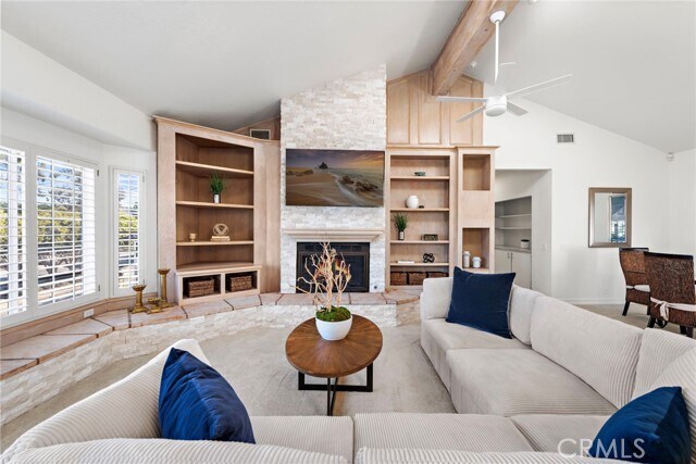 Foto del edificio - 322 Jasmine Ave