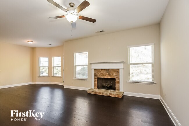 Foto del edificio - 114 Bethany Manor Dr