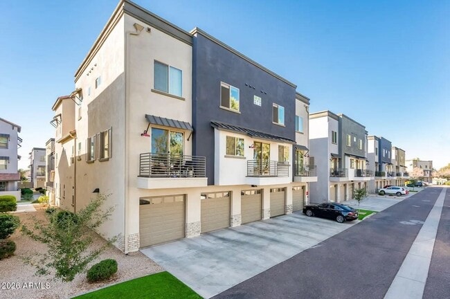 Building Photo - 300 N Gila Springs Blvd