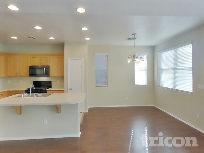 Foto del edificio - 9155 Wine Cellar Ave