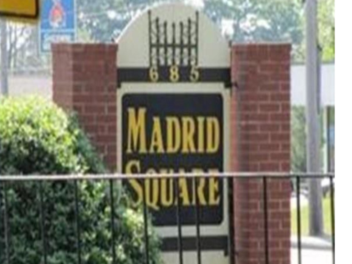 685 Oak St, Brockton, MA 02301 Condo for Rent in Brockton, MA