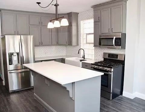 Building Photo - 5155 W Cullom Ave