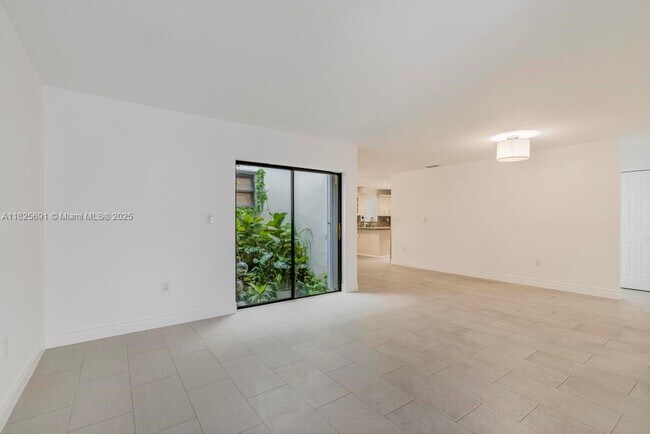 Foto del edificio - 5850 SW 149th Ave