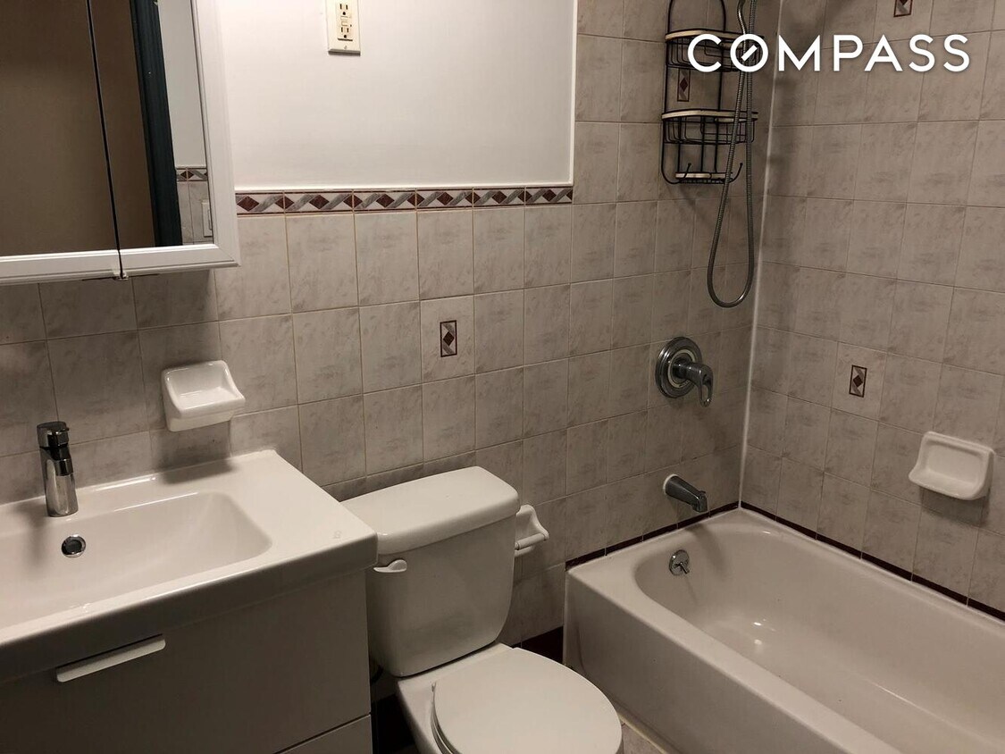 424 Pulaski St Unit 3L, Brooklyn, NY 11221 Room for Rent in Brooklyn