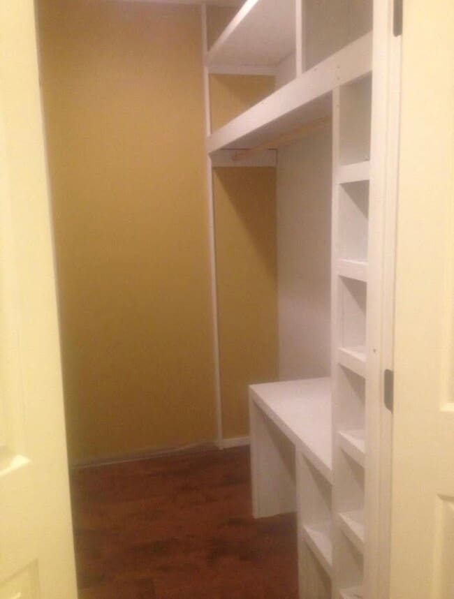 Foto del edificio - 4634 Lamont St