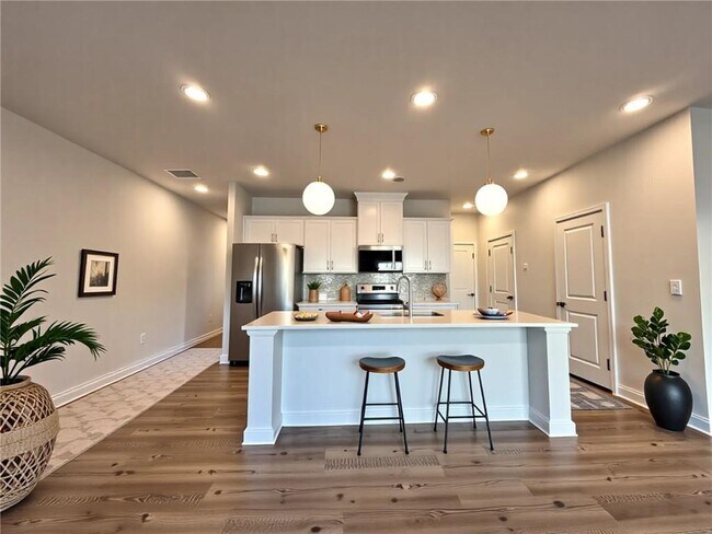 Building Photo - 7313 Mulberry St