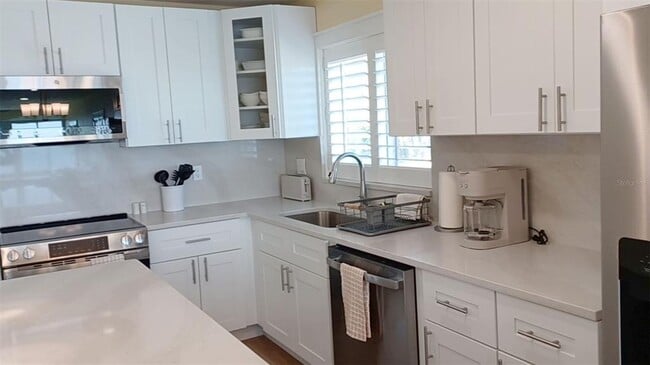 Building Photo - 6400 Flotilla Dr