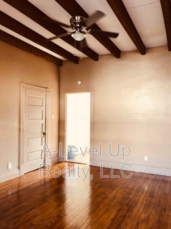 Foto del edificio - 721 E 6th St