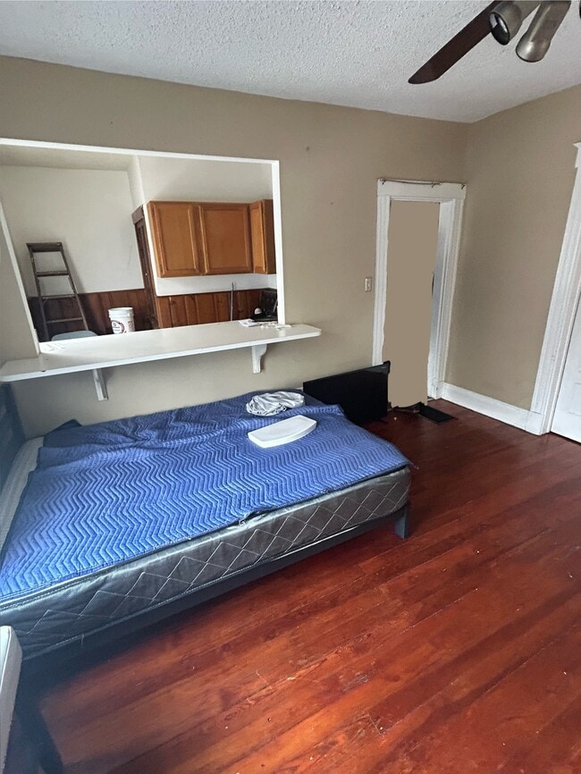 Building Photo - 225 Bosley St