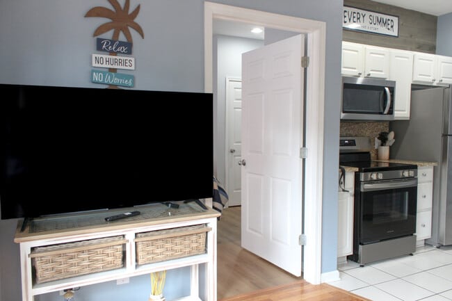 Building Photo - 125 Royal Poste Rd