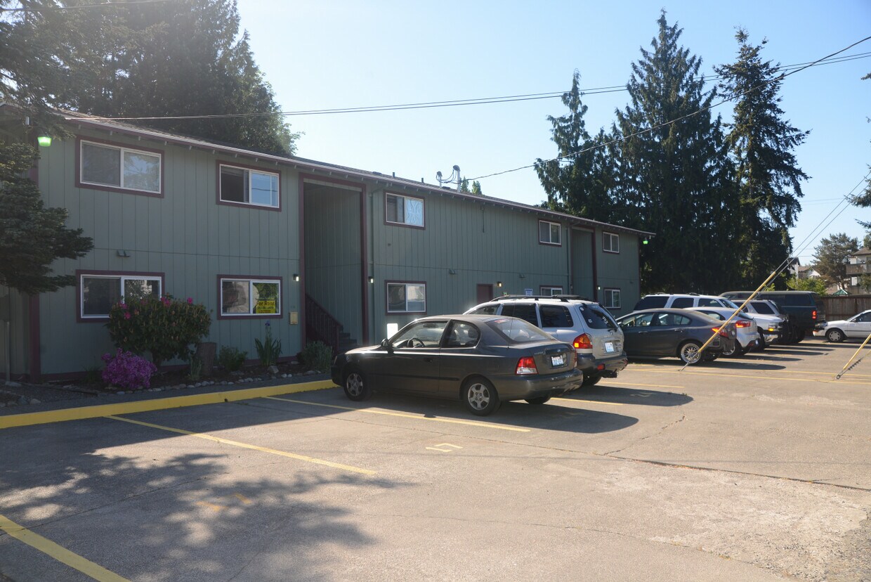 Front of Meadow Creek Apts - 7811 Grange St W