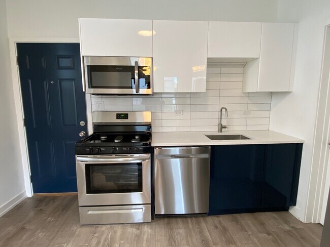 Kitchen - 1731 W Potomac Ave