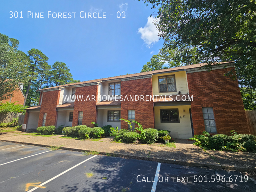 Foto principal - 301 Pine Forest Cir