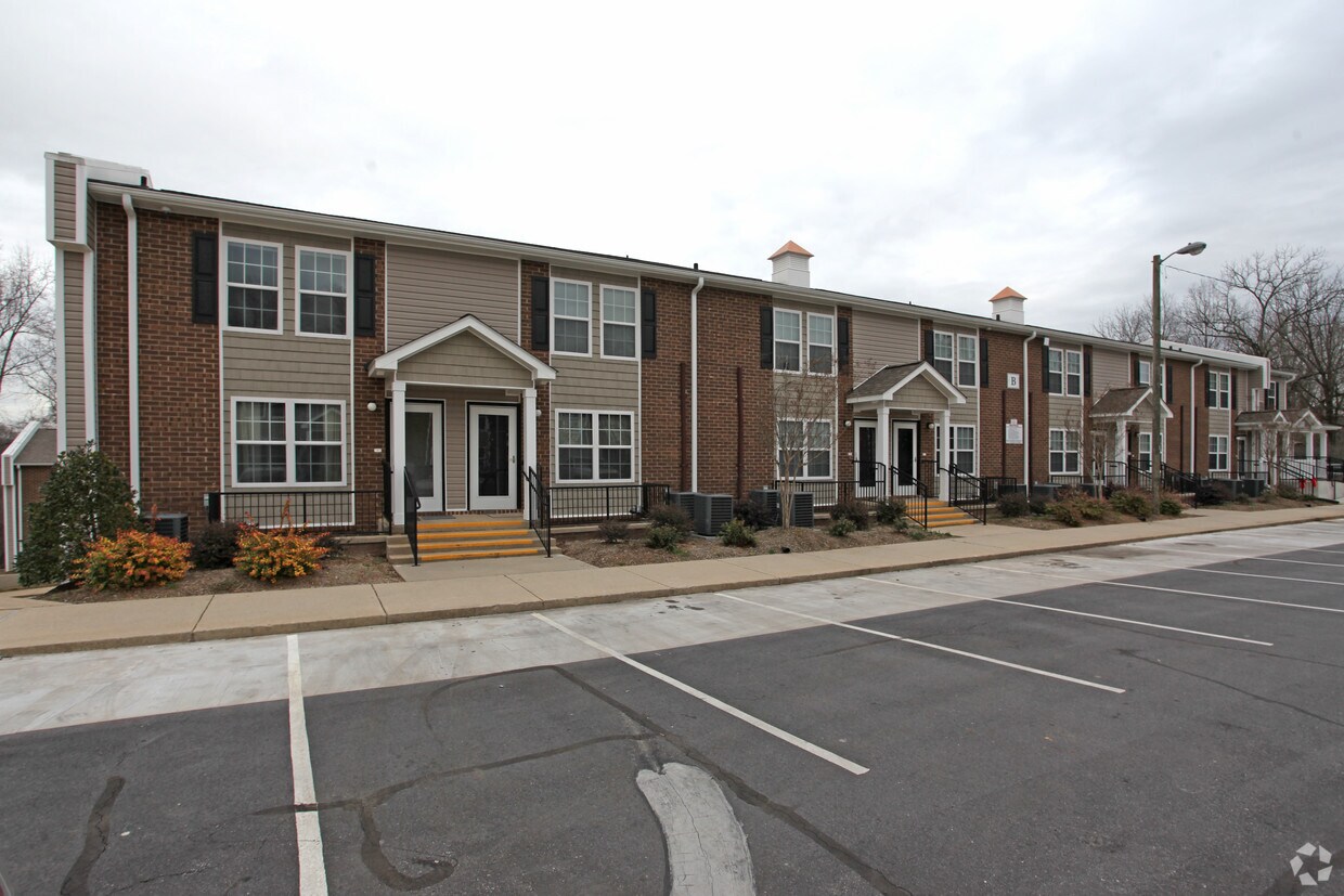 Foto principal - Woodcrest Apartments