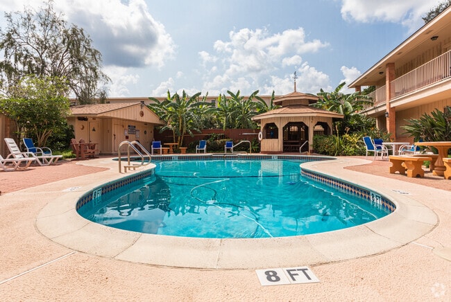 Swimming Pool - Texan Ranch Apartments