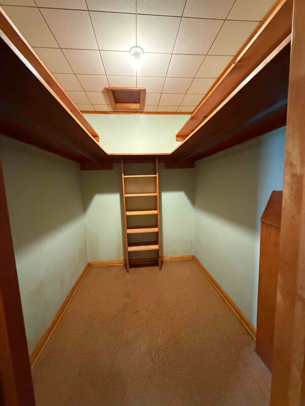 Building Photo - 104 N Vine St