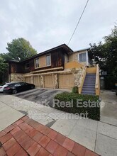 Building Photo - 12426 Moorpark St