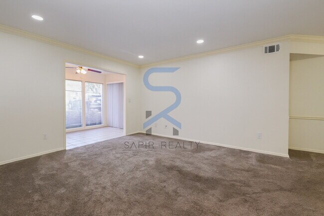 Foto del edificio - Move in before January 31st and get $100 OFF your rent for the first 3 months — PLUS a $250 Amazo...