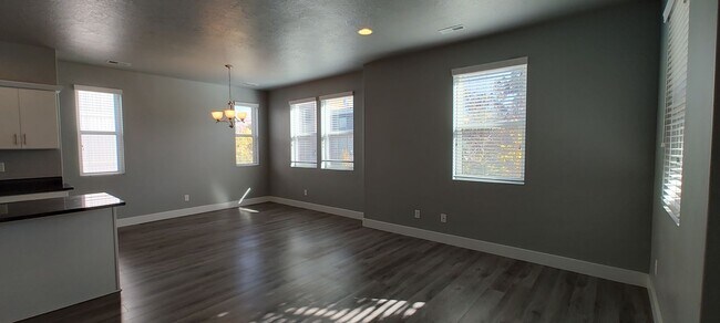 Photo - GORGEOUS Downtown Unit!!! Townhome