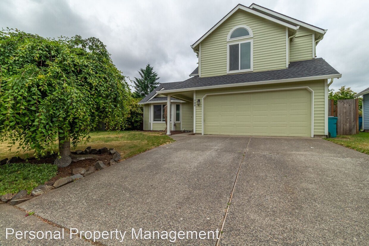 Primary Photo - 3 br, 2.5 bath House - 708 NE 159th Ct