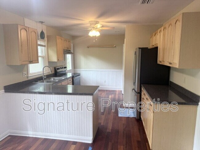 Foto del edificio - 14709 Mill Spring Dr