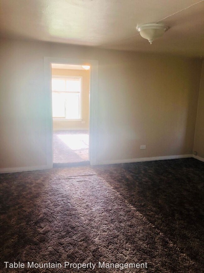 Building Photo - 119 Canyon Highlands Dr