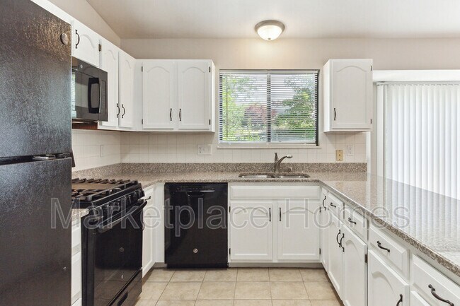 Building Photo - 4259 Green Grove Ct