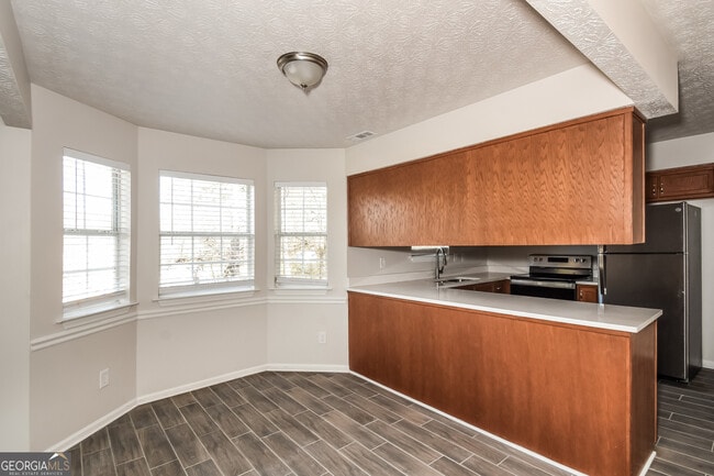 Building Photo - 105 Pemberton Pl