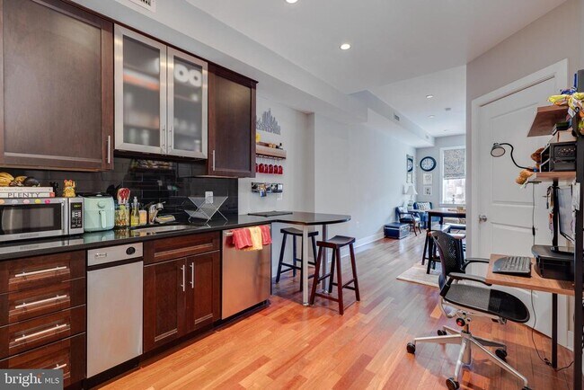 Foto del edificio - 1519 Pine St