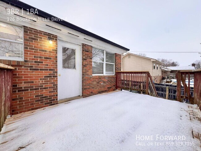 Foto del edificio - 126 Bourbon Hills Dr