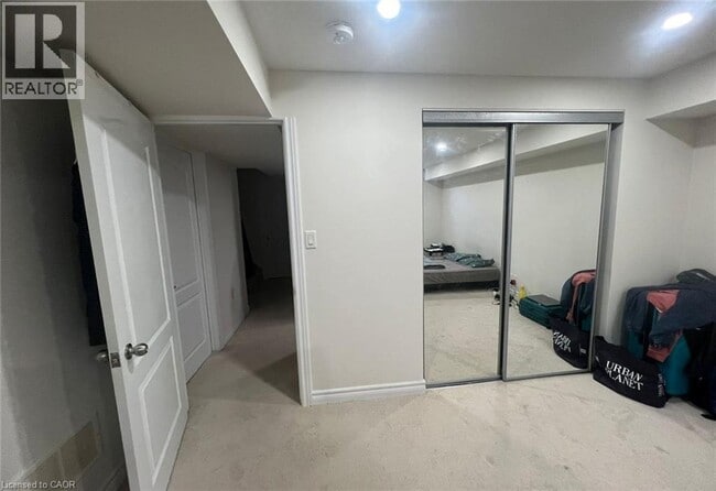 Building Photo - 68 Great Gabe Cres