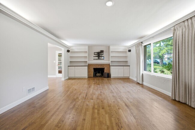 Photo - 10715 Clermont Ave House