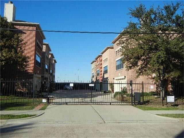 Foto del edificio - 3506 Omeara Dr