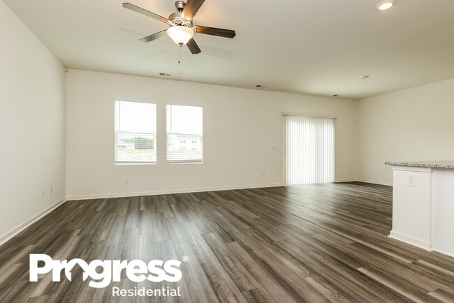 Building Photo - 809 Hydra Ln