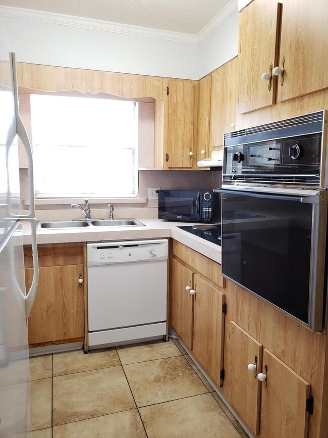 Foto del edificio - 53 Hemlock Dr NW