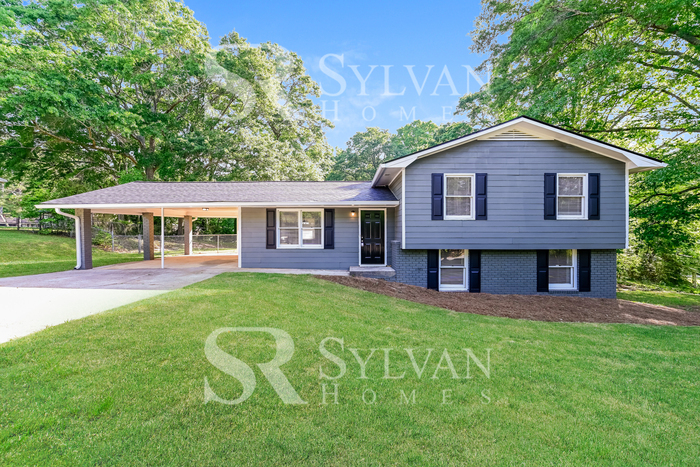 Primary Photo - Feel comfortable in this lovely home