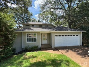 Building Photo - 110 S Walnut Bend Rd