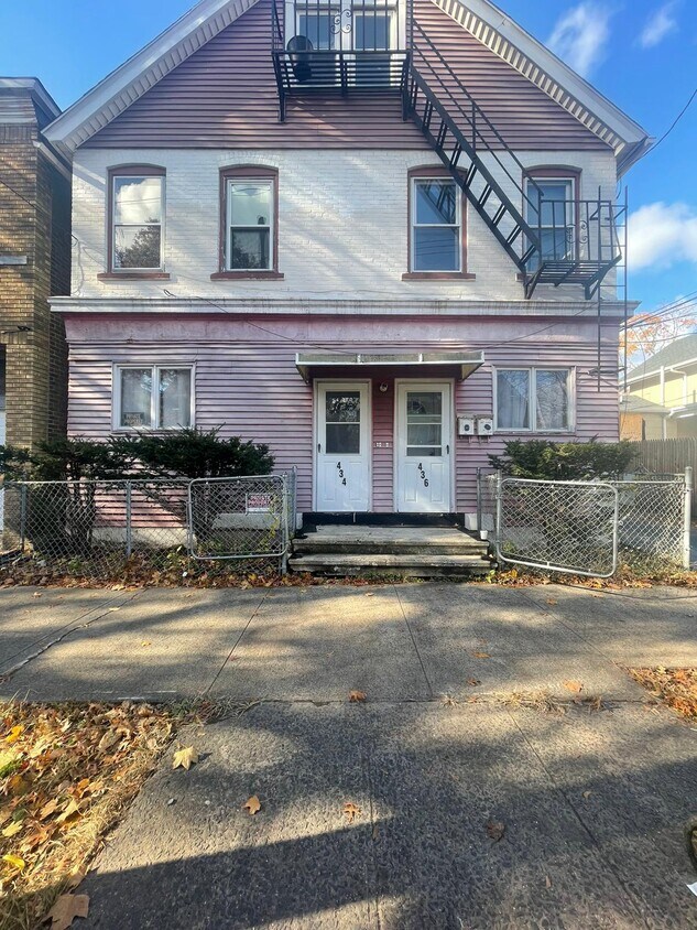 Primary Photo - 434 Shelton Ave