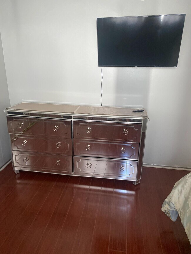 Foto del edificio - 14719 Hartsook St