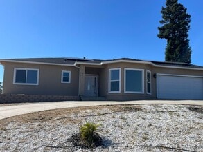 Building Photo - 620 Circlewood Dr