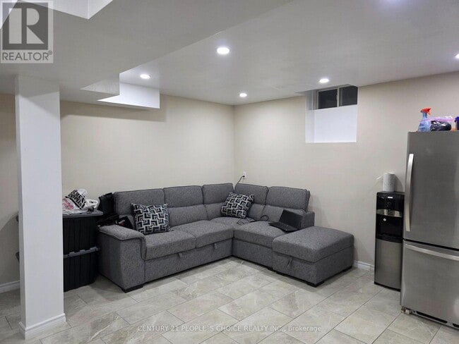 Photo du bâtiment - 3 Heathbrook Ave