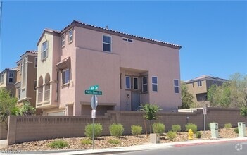 Building Photo - 10453 Mann St