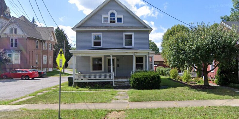 Primary Photo - 385 S Lincoln Ave