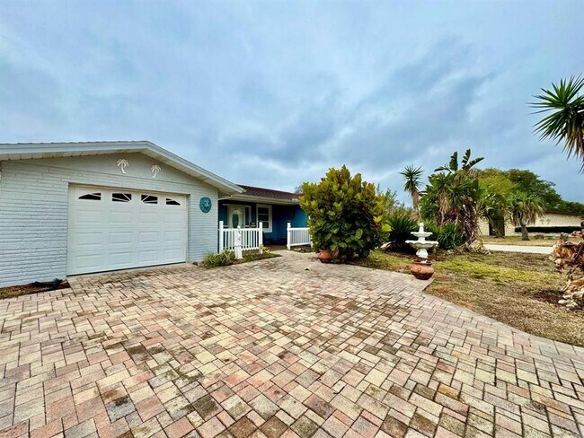 Foto del edificio - 7514 Spirea Dr