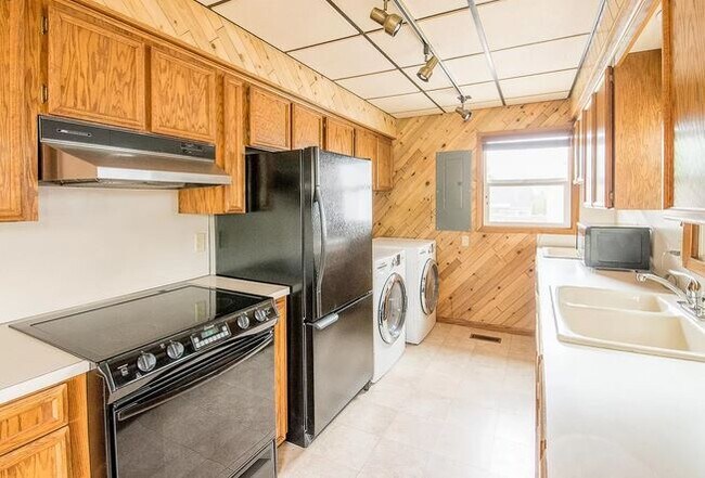 Foto del edificio - 8735 NE Alberta St