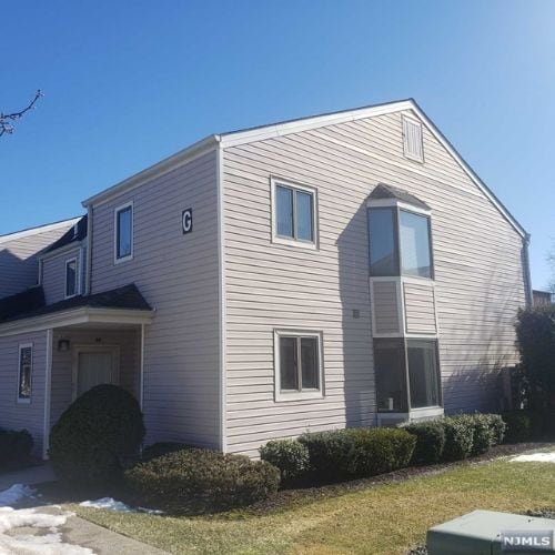 Building Photo - 136 Changebridge Rd