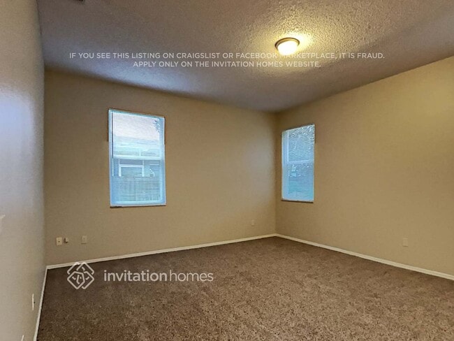 Building Photo - 2430 Leaning Pine St