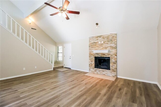 Building Photo - 4008 Beachcomber Dr
