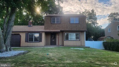 Building Photo - 6 Cedar Creek Dr